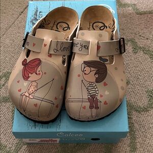 Galco Women's Mules - Cream with Cute Design